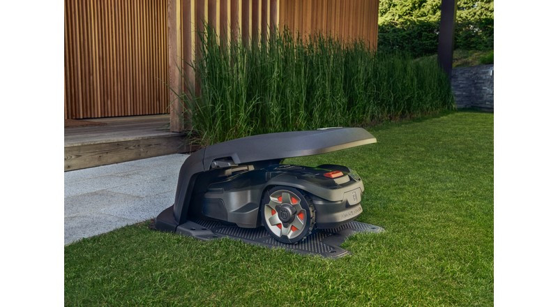 Husqvarna Automower House P15 for NERA 305E, 310E, 405XE, 410XE, 320, 430X, 450X