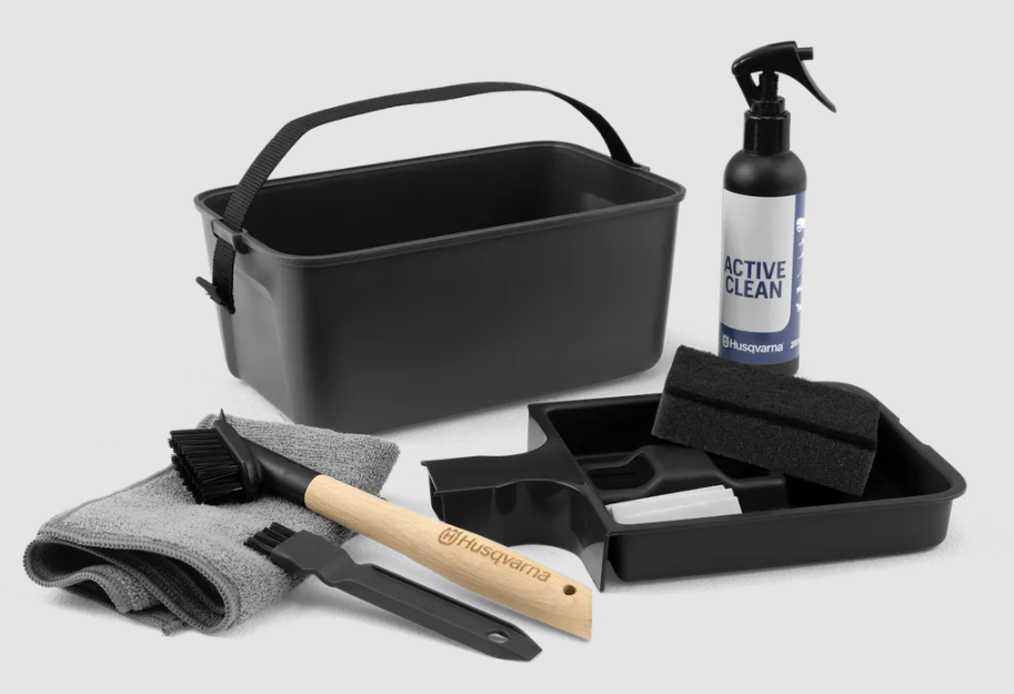 Husqvarna Automower&reg; Maintenance & Cleaning Kit 547784901